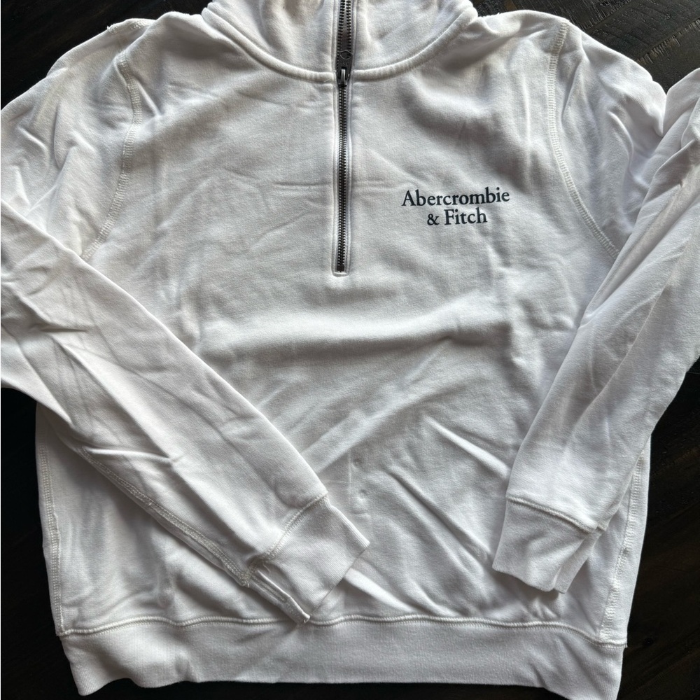 Abercrombie & Fitch White Women's Sweater